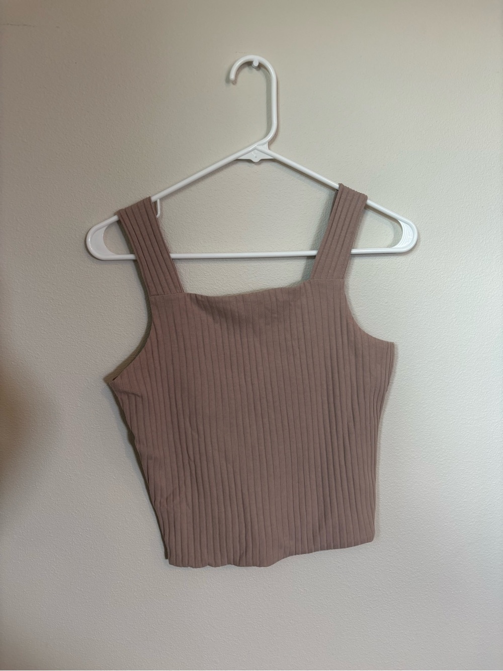 SO Ribbed Square-Neck Crop Top in Taupe